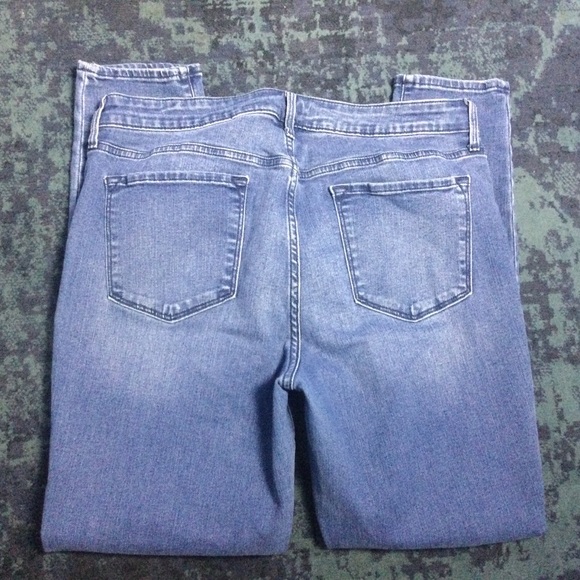 Old Navy Rockstar Mid-rise 14 Patches Medium Wash - Picture 11 of 13